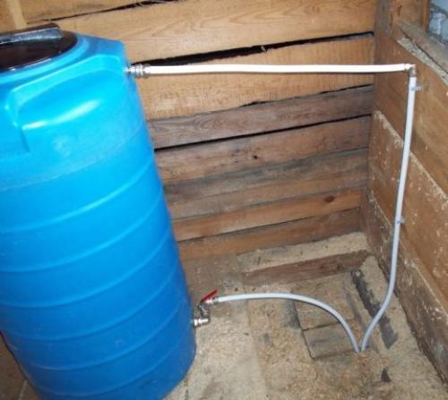 Водопровод на даче из бака. Дачный водопровод