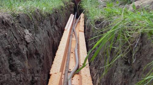 Ввод воды в дом. Укладка трубопровода 06 Ввод воды в дом. Укладка трубопровода 06