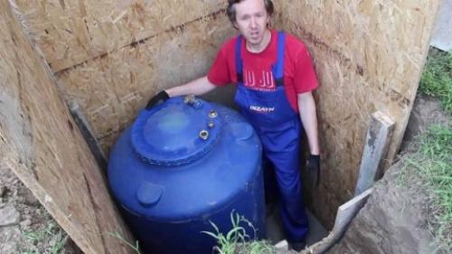 Схема водоснабжения частного дома с накопительным баком. Нижнее расположение