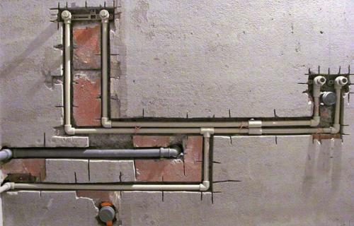 Разводка отопления и водоснабжения в квартире. Способ укладки 04