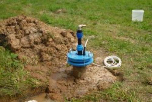 Водопровод в частном доме из скважины. Типы скважин для частного водопровода