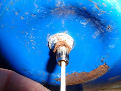 Падает давление в насосной станции причины. Что делать и как устранить поломку