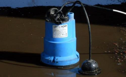 Принцип работы водяного насоса. Принцип работы помпы для воды: особенности и разновидности насосов