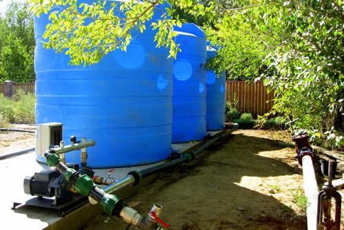 Зачем нужны насос и емкость для полива. Легко ли работать с таким насосом? 13 Зачем нужны насос и емкость для полива. Легко ли работать с таким насосом? 13