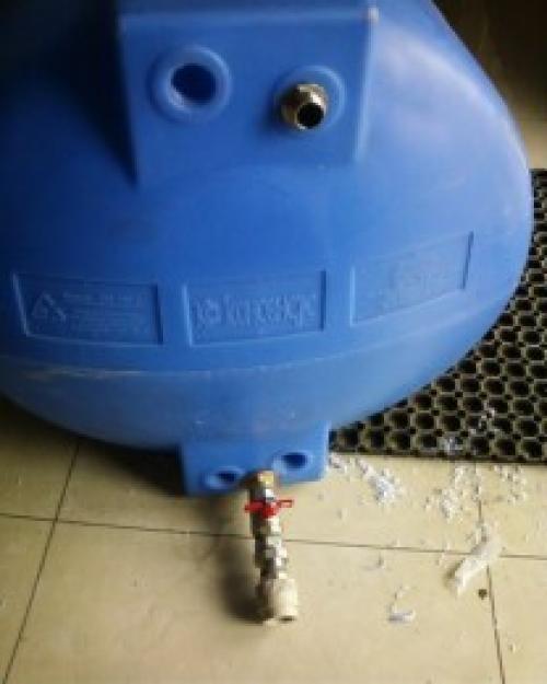 Накопительный бак для воды с насосом в квартире. Приступаем к подбору оборудования