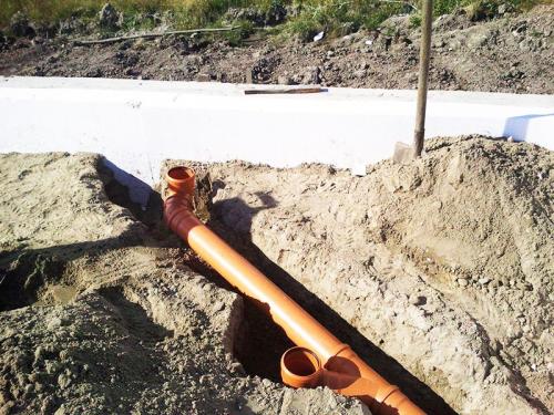 Ввод канализации в дом под фундаментом. Как провести коммуникации под фундамент 06 Ввод канализации в дом под фундаментом. Как провести коммуникации под фундамент 06