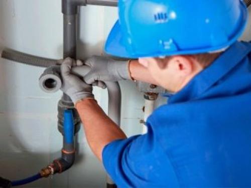 Система водоснабжения с погружным насосом в частном доме. Схема водоснабжения с погружным насосом: правила монтажа и особенности схем обвязки 05 Система водоснабжения с погружным насосом в частном доме. Схема водоснабжения с погружным насосом: правила монтажа и особенности схем обвязки 05