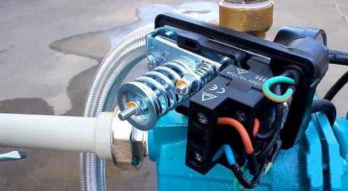 Насосная станция с гидроаккумулятором. Устройство типовой насосной станции